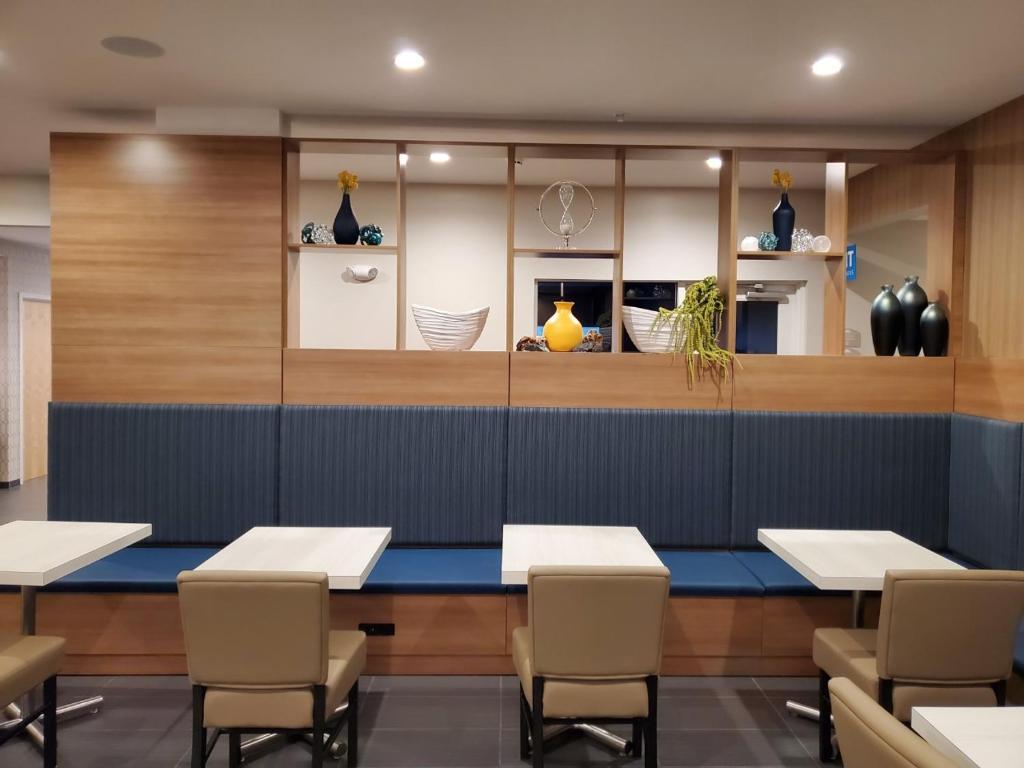 Microtel Inn & Suites By Wyndham Farmington Esterno foto