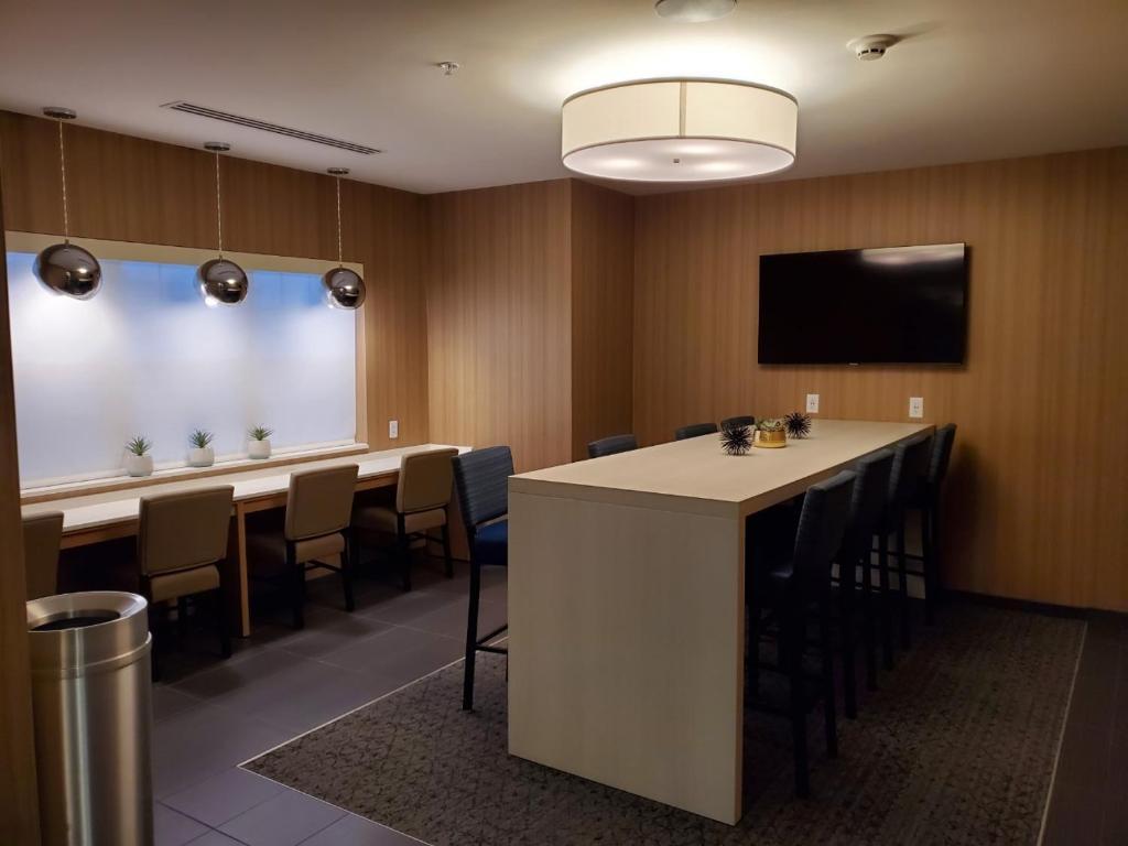 Microtel Inn & Suites By Wyndham Farmington Esterno foto